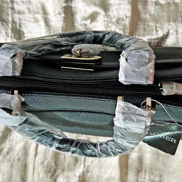 SATCHEL/SHOULDER BAG, DANIER LEATHER, BLACK, POCKETS, FRONT ACCENT LIKE A BIRKIN - Picture 7 of 16